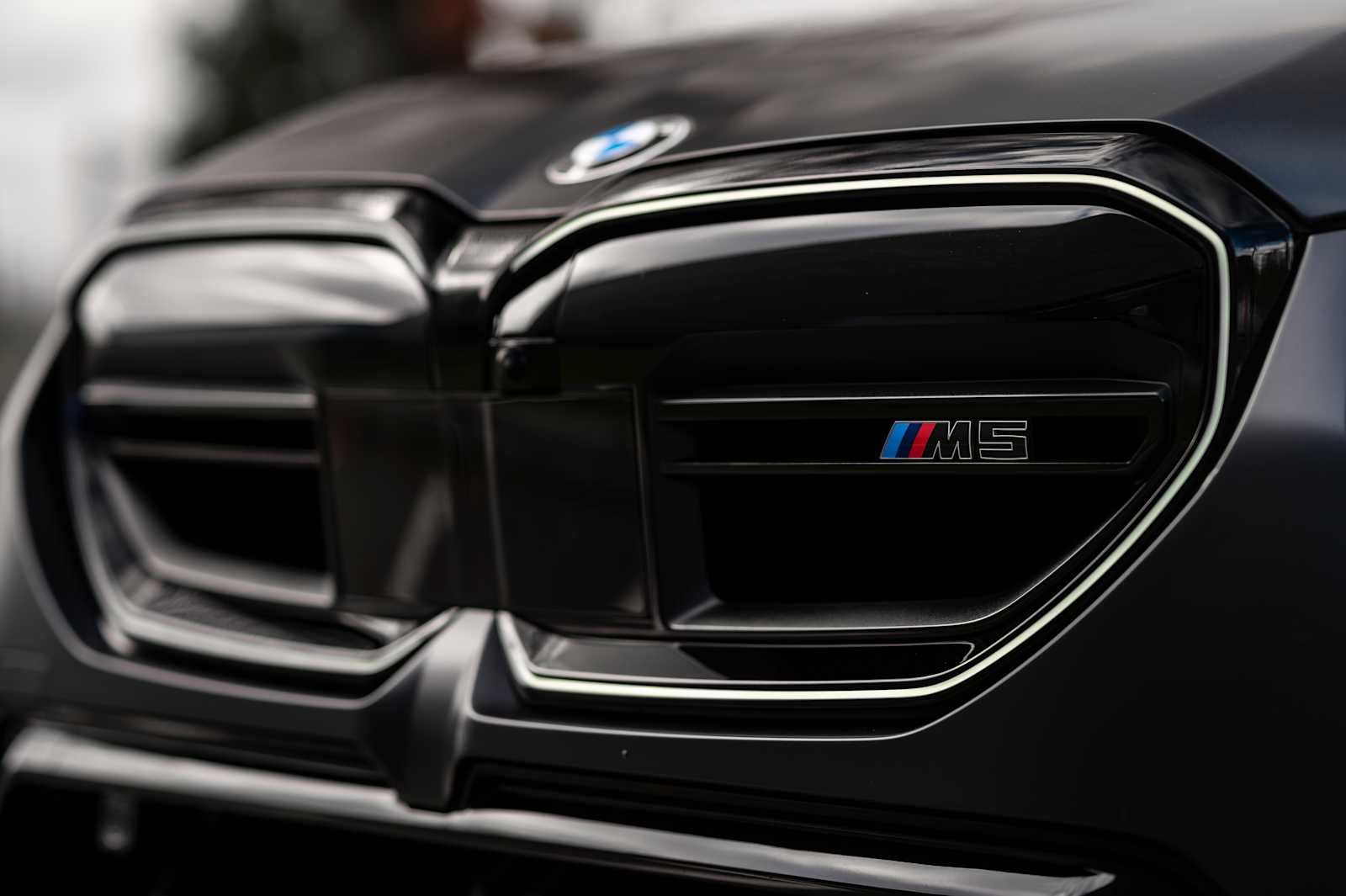 used 2025 BMW M5 car, priced at $118,997