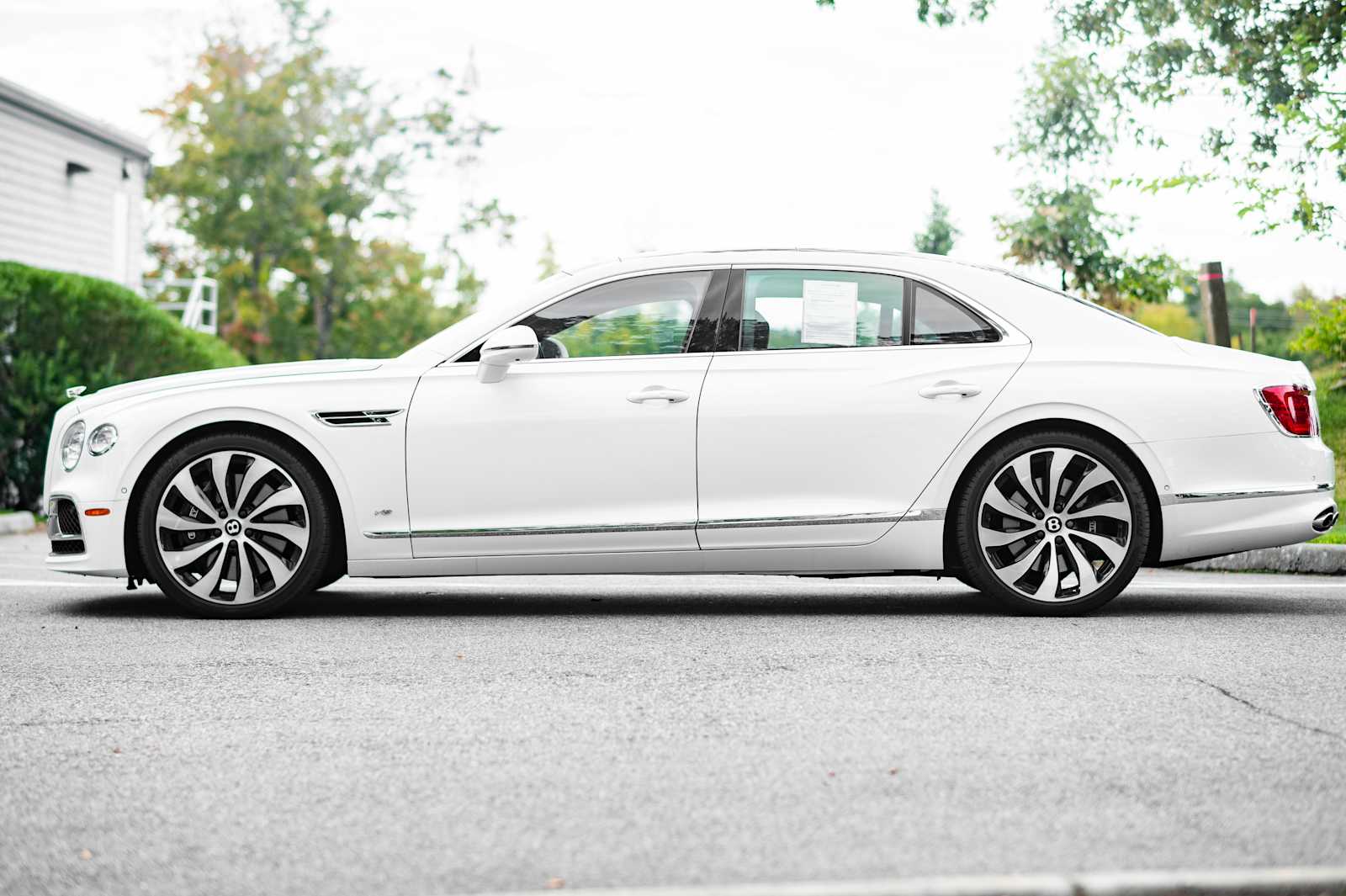 used 2022 Bentley Flying Spur car