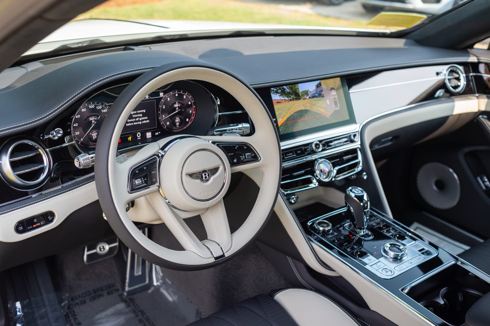 used 2023 Bentley Flying Spur car