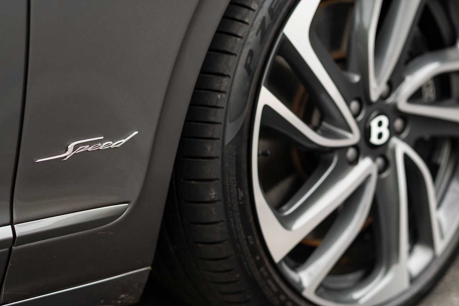 used 2025 Bentley Flying Spur car