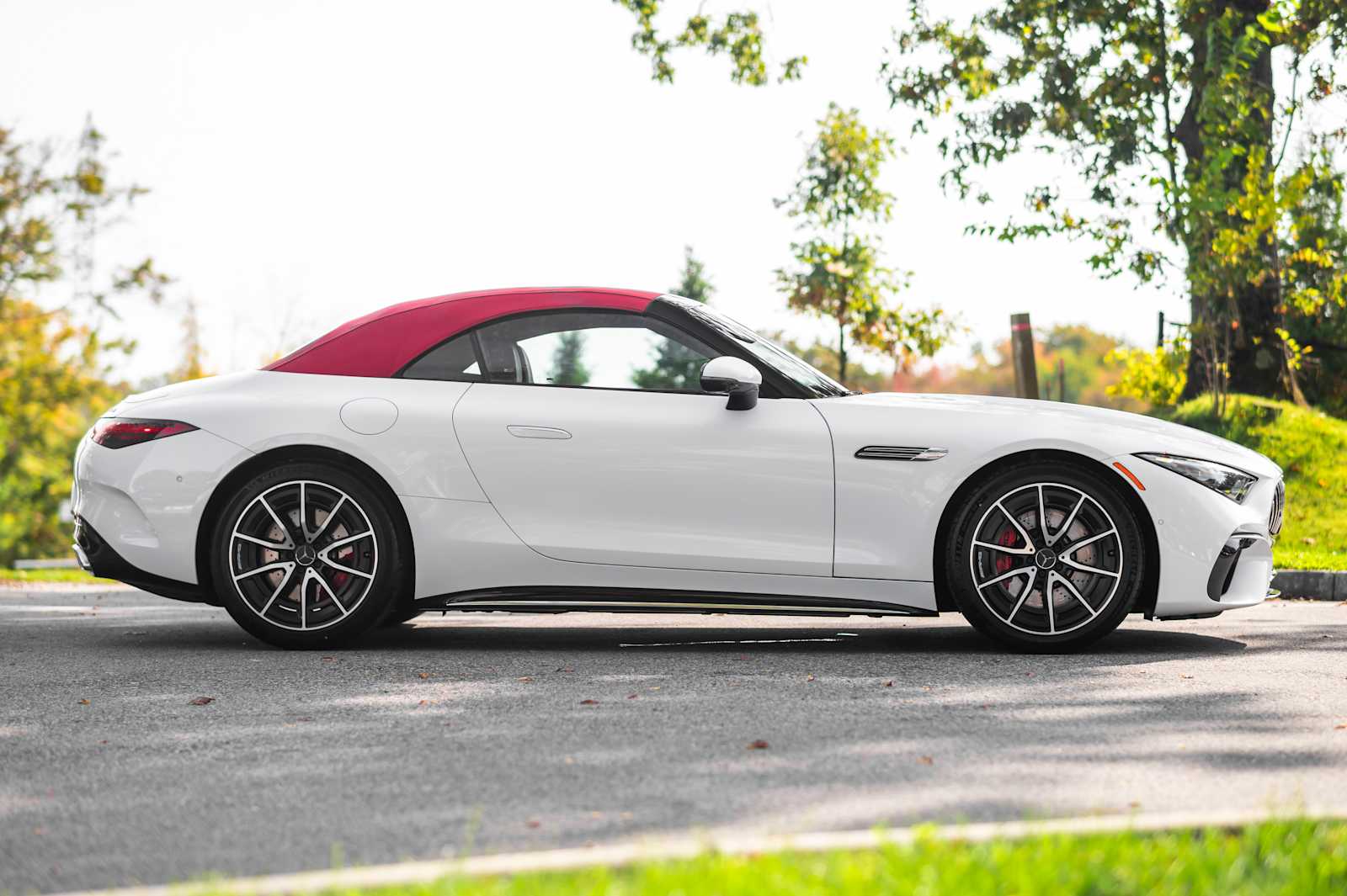 used 2023 Mercedes-Benz AMG SL 55 car, priced at $97,497