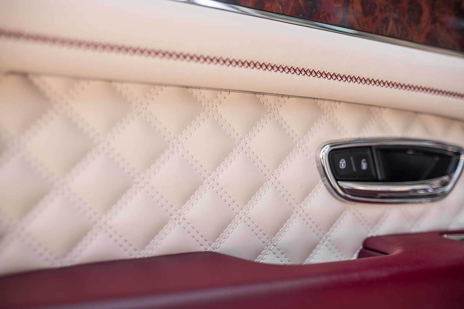 used 2022 Bentley Bentayga car