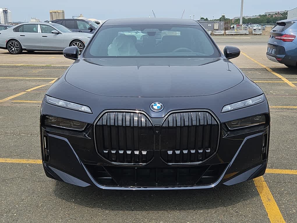 new 2025 BMW i7 car, priced at $141,075