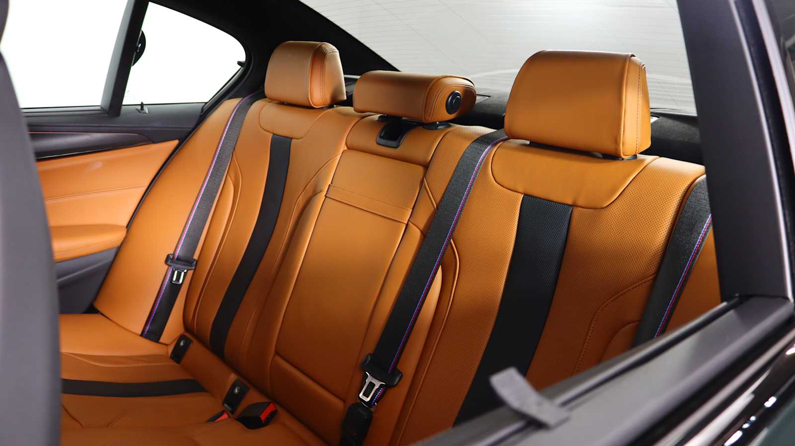 used 2023 BMW M5 car, priced at $92,698