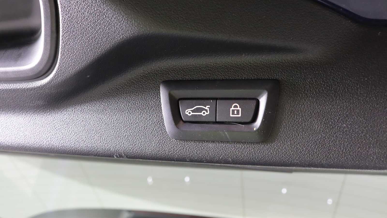 used 2022 BMW X7 car, priced at $64,698