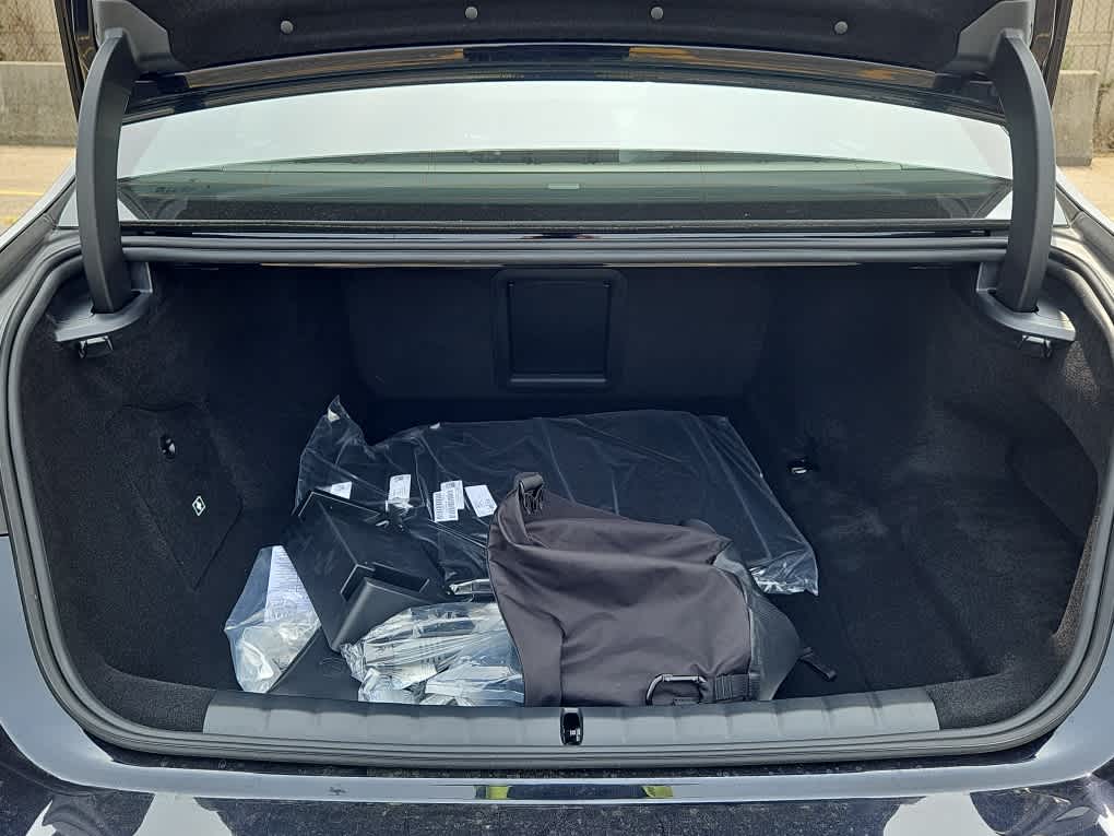 new 2025 BMW i7 car, priced at $141,075