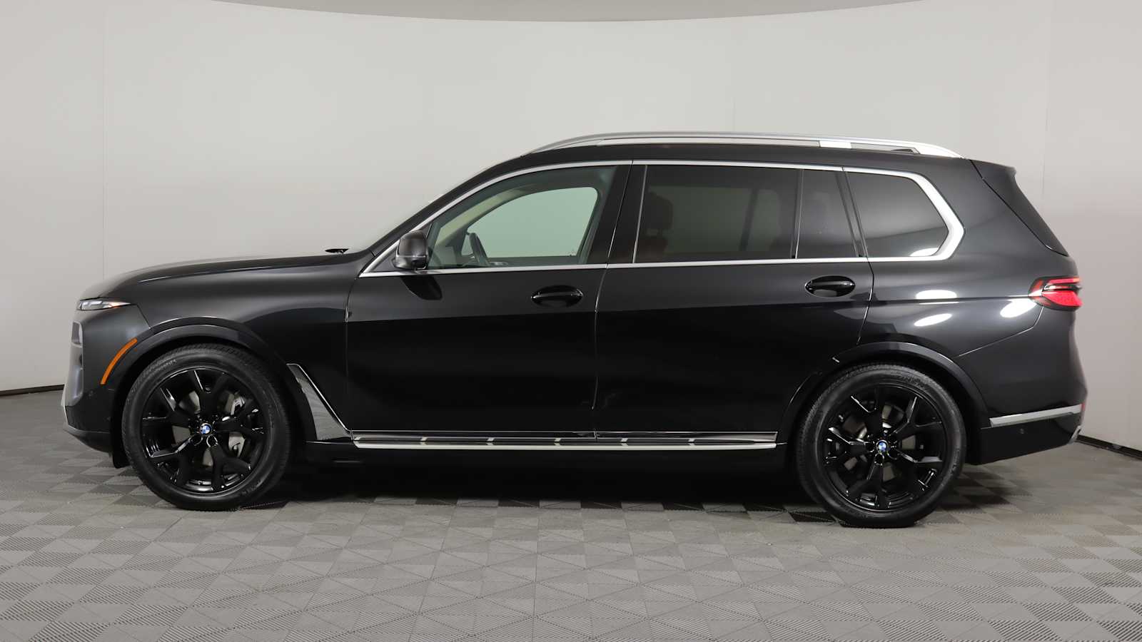 used 2023 BMW X7 car, priced at $55,768