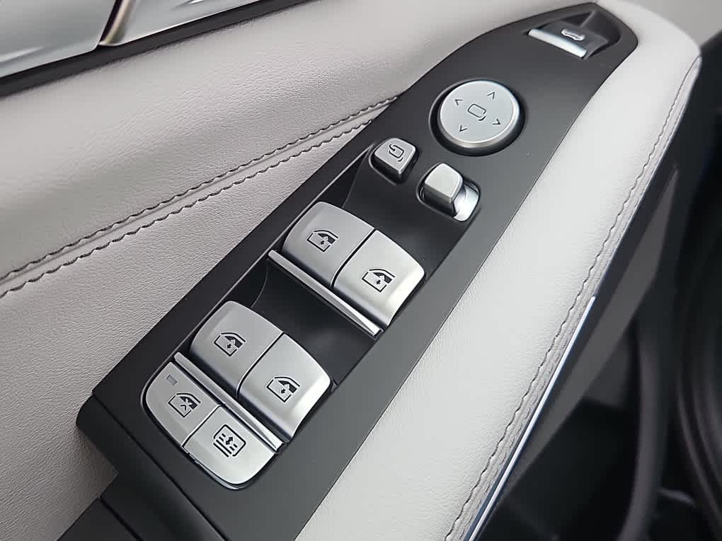 new 2026 BMW X7 car, priced at $94,115