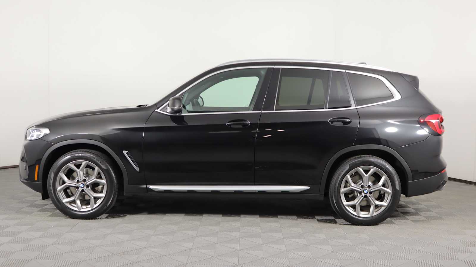 used 2022 BMW X3 car, priced at $35,598