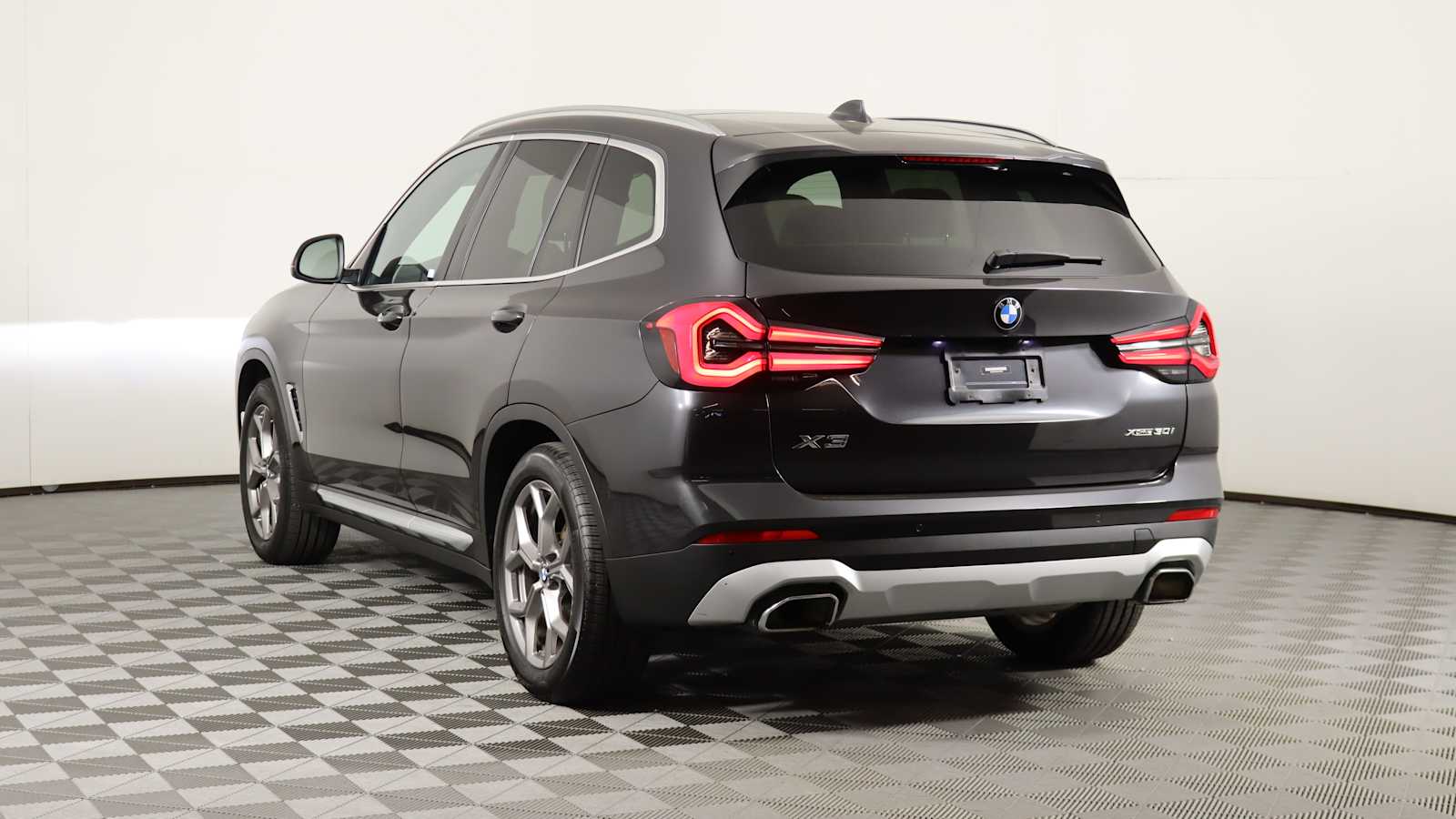 used 2022 BMW X3 car, priced at $35,898