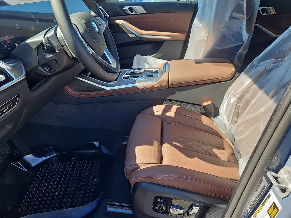new 2026 BMW X7 car, priced at $99,315