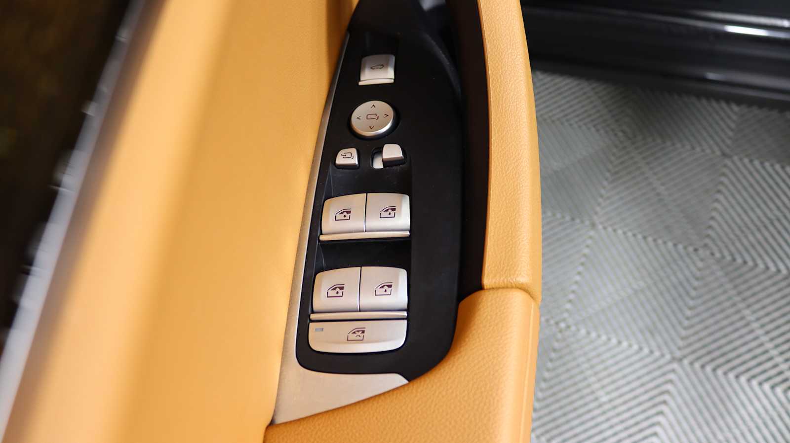 used 2023 BMW X3 car, priced at $39,698