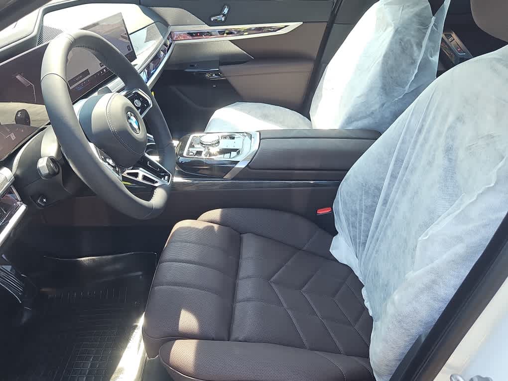 new 2025 BMW 7-Series car, priced at $128,330