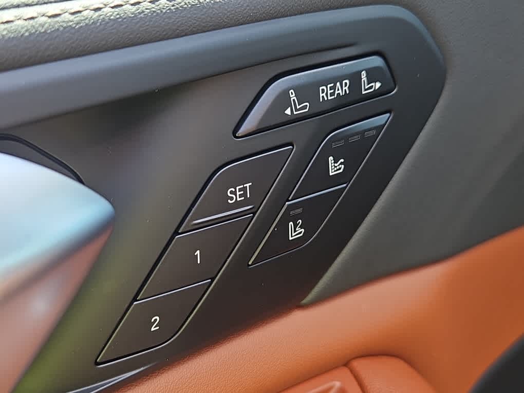 new 2026 BMW X7 car, priced at $121,915