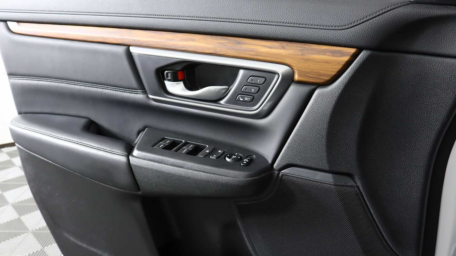 used 2020 Honda CR-V car, priced at $26,768