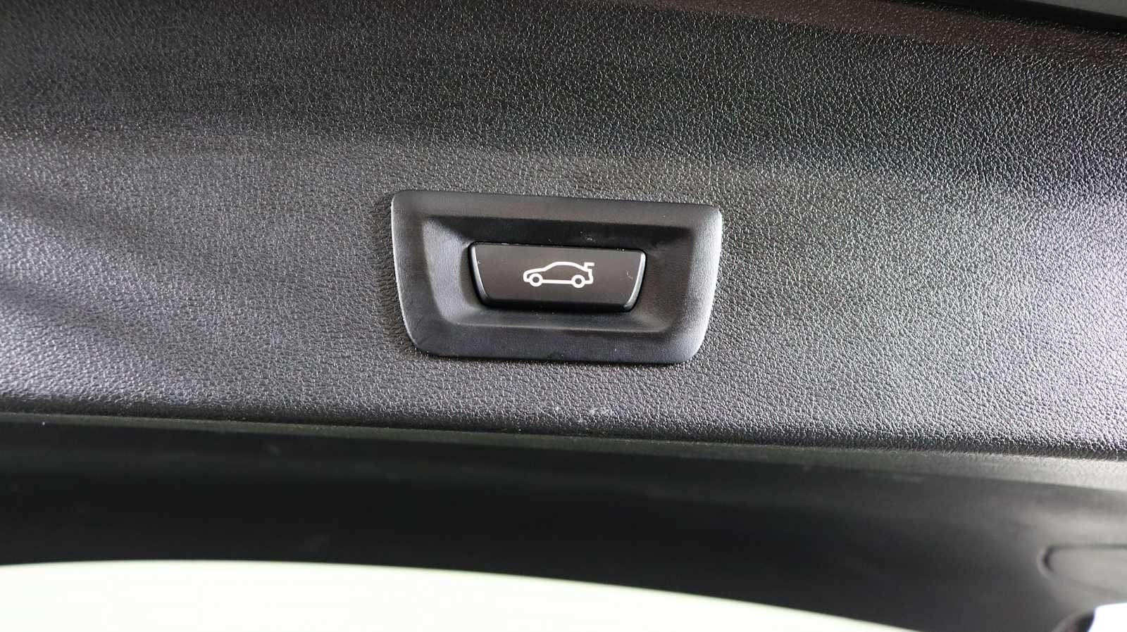 used 2023 BMW X3 car, priced at $38,598