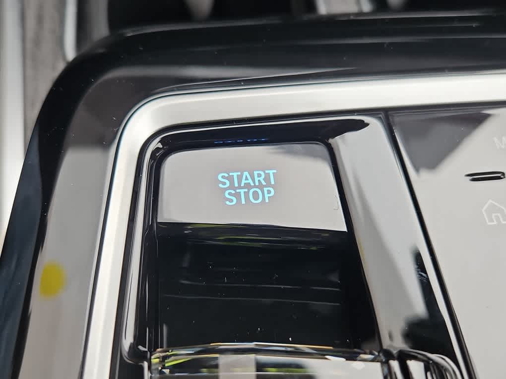 new 2025 BMW i7 car, priced at $129,775