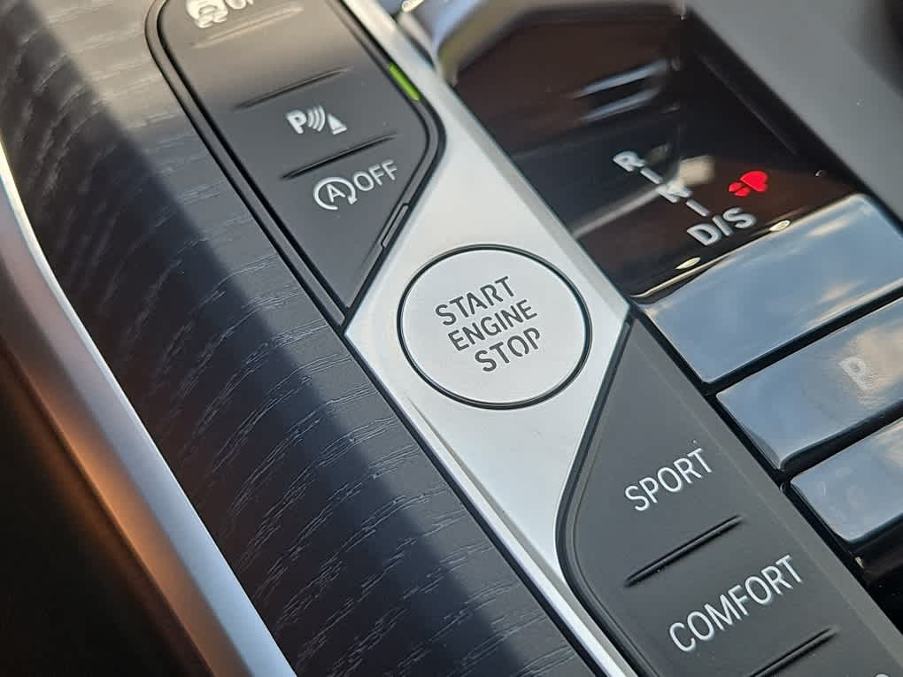 new 2025 BMW 3-Series car, priced at $51,925