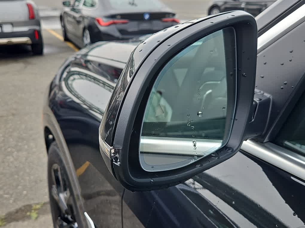 new 2026 BMW X7 car, priced at $94,115