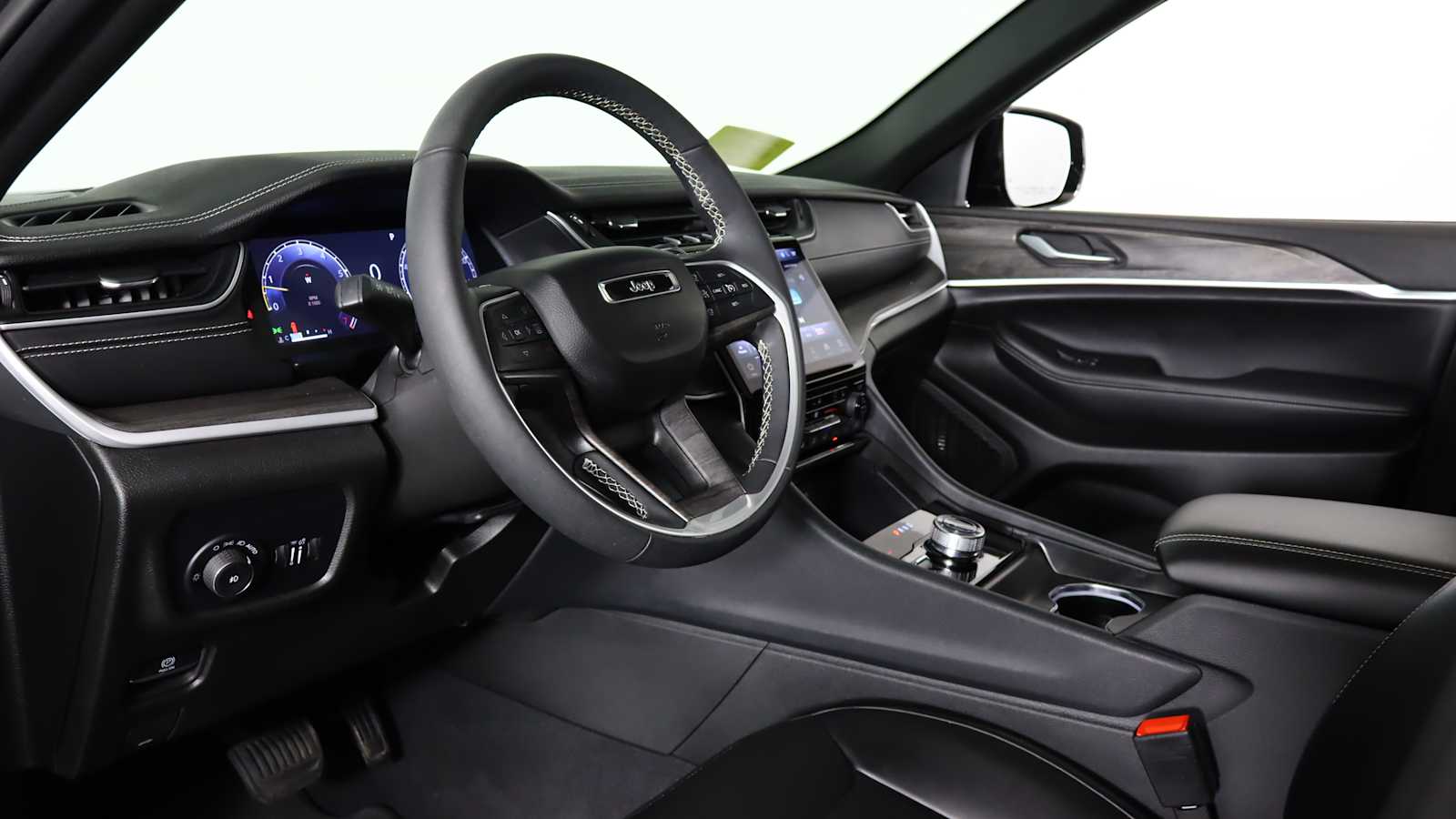 used 2024 Jeep Grand Cherokee car, priced at $36,963