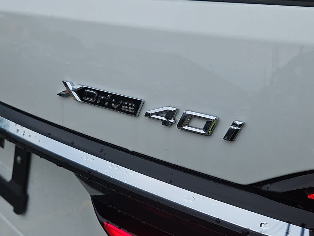 new 2026 BMW X7 car, priced at $92,265