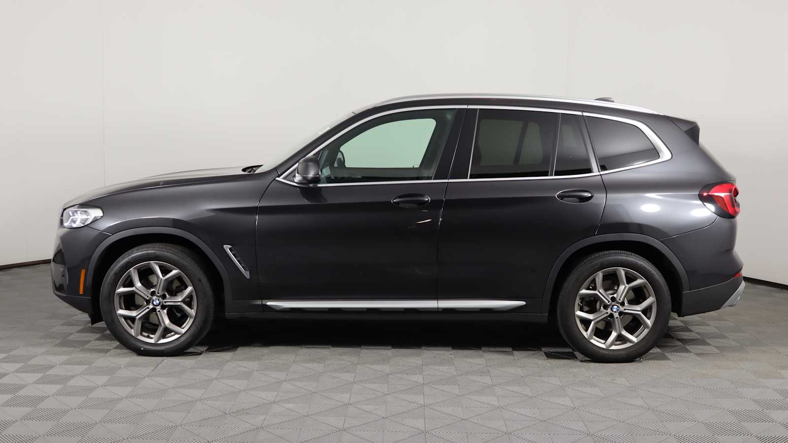 used 2022 BMW X3 car, priced at $36,698
