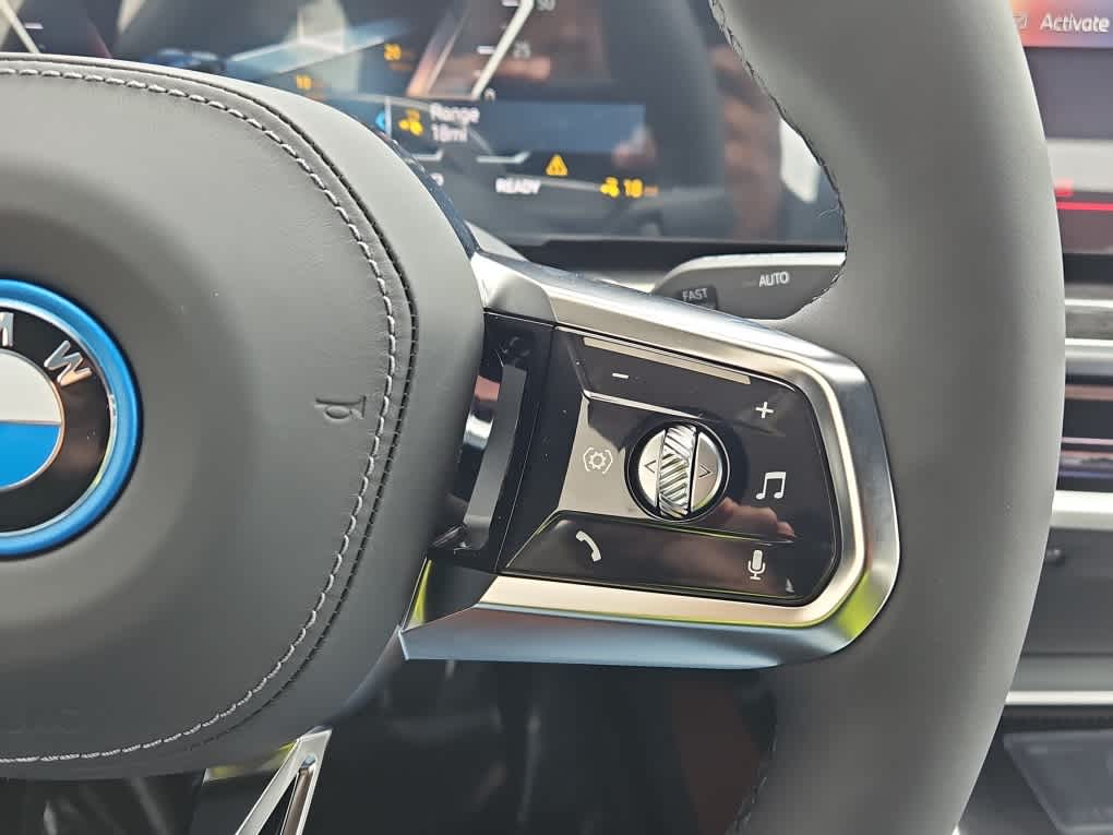 new 2025 BMW i7 car, priced at $129,775