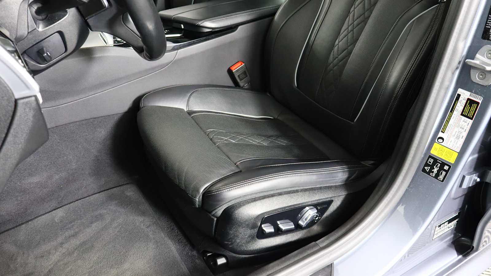 used 2021 BMW M550i car, priced at $46,837