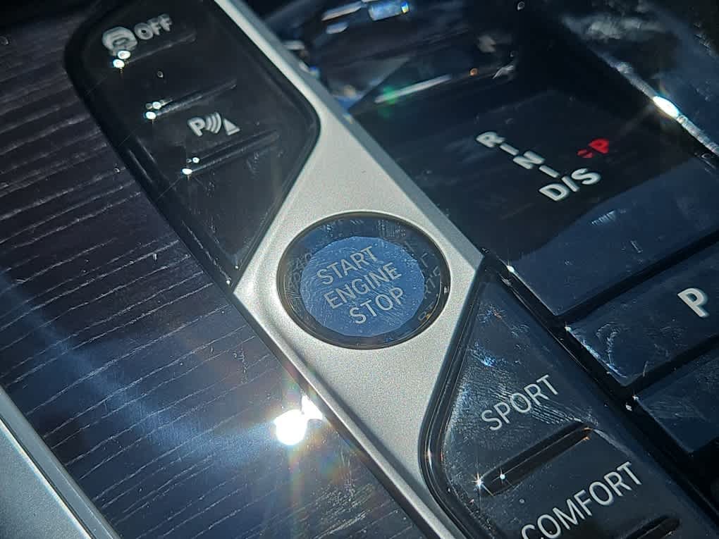 new 2026 BMW X7 car, priced at $121,915