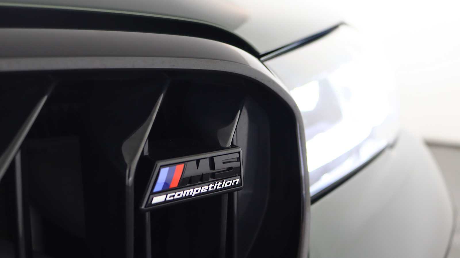 used 2023 BMW M5 car, priced at $92,698