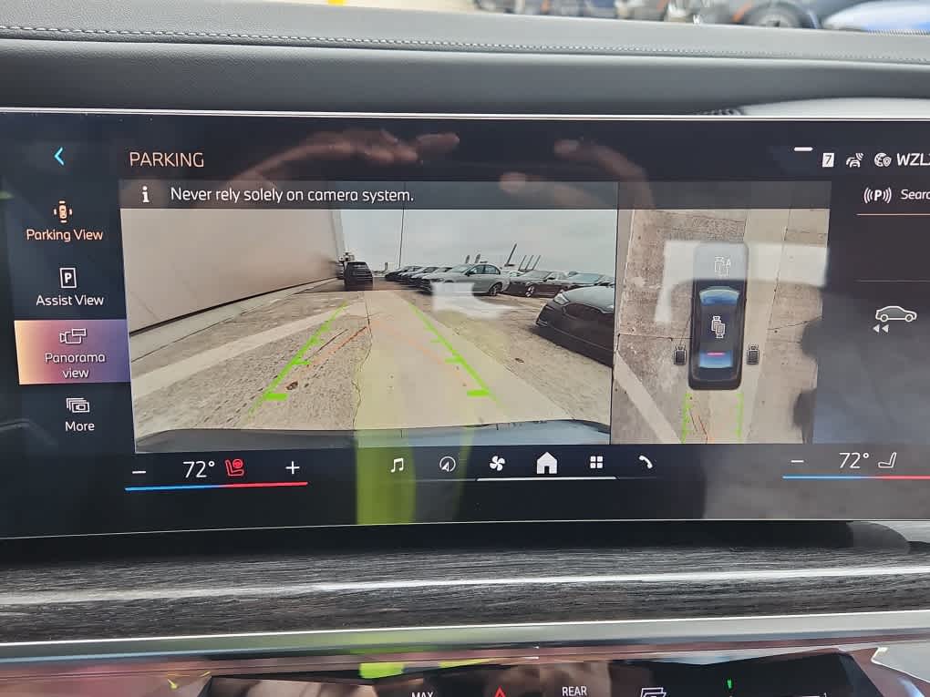 new 2025 BMW i7 car, priced at $129,775