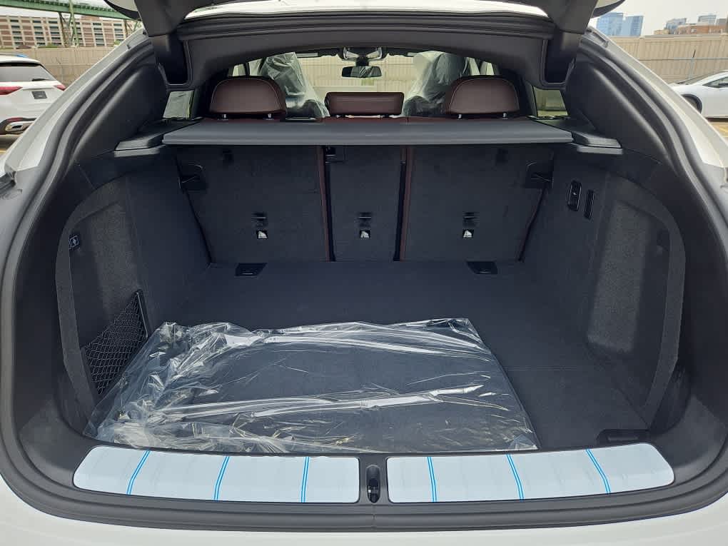 new 2025 BMW X4 car, priced at $64,675