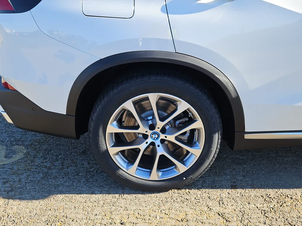 new 2025 BMW X5 car, priced at $77,925