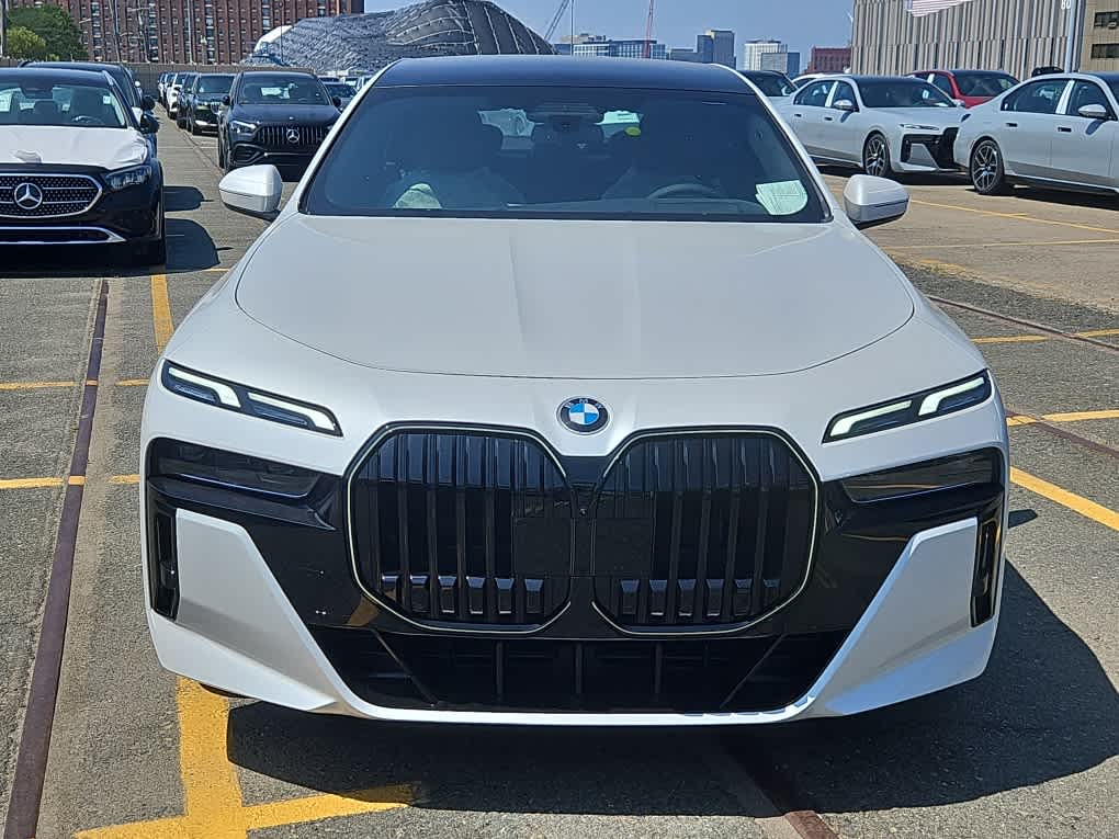 new 2025 BMW 7-Series car, priced at $128,330