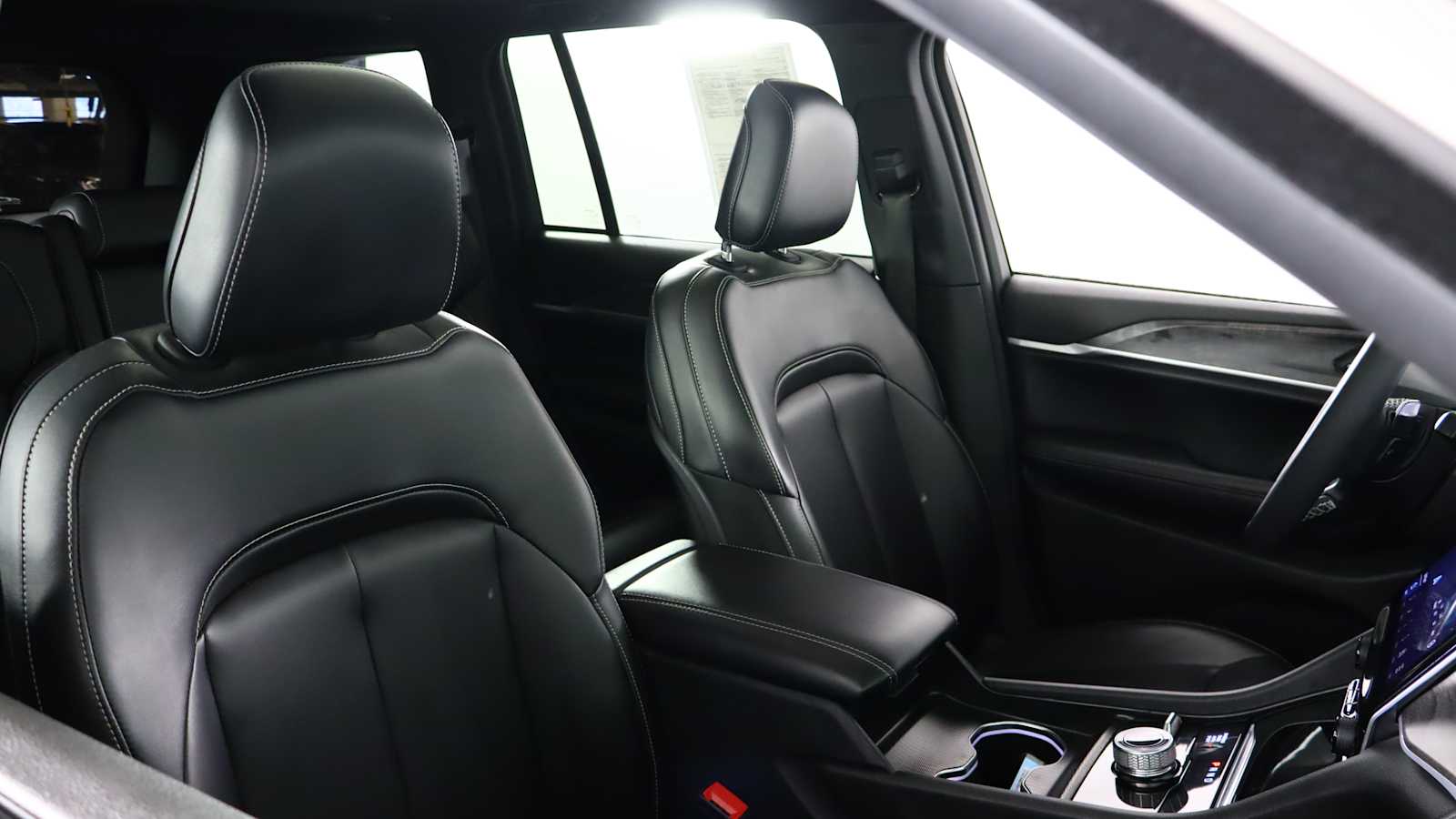 used 2024 Jeep Grand Cherokee car, priced at $36,963