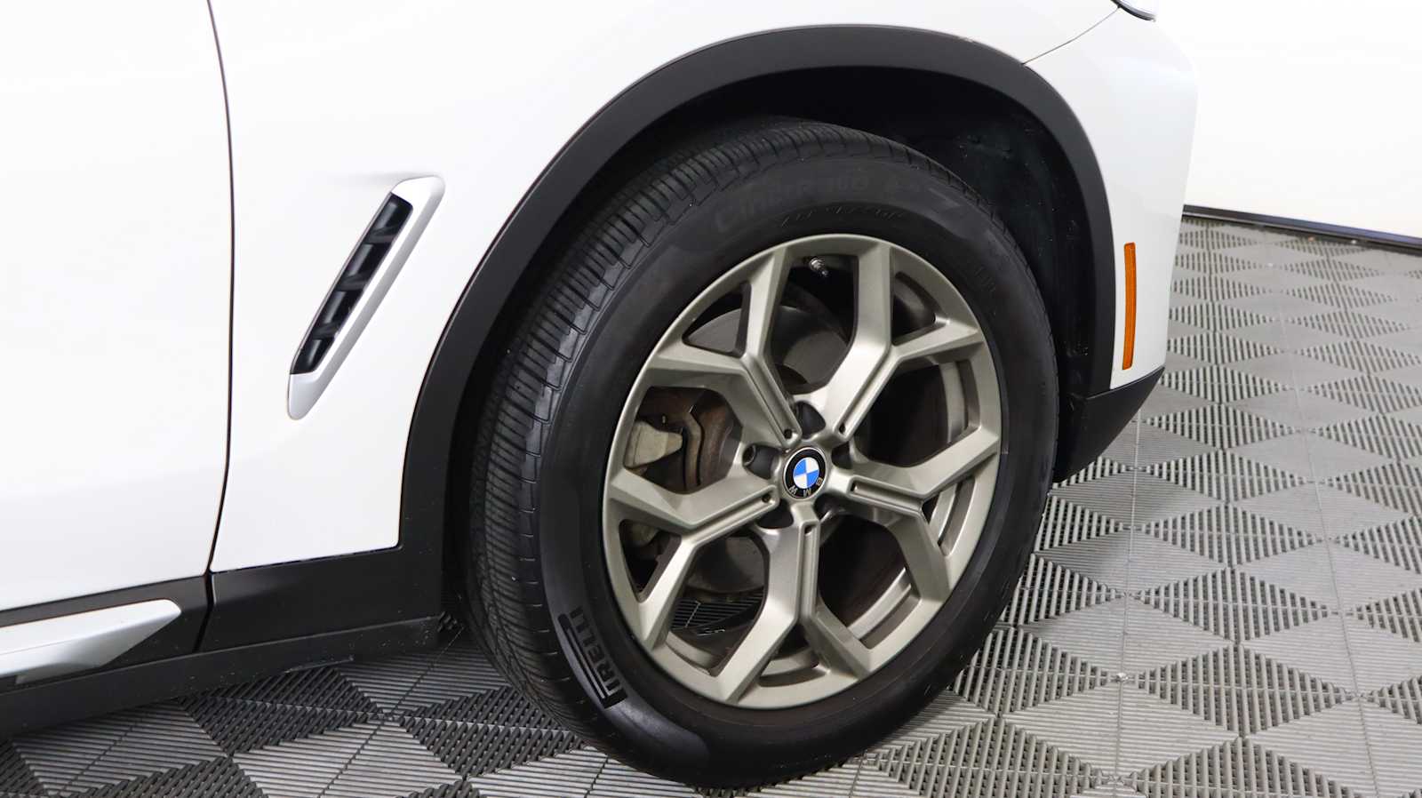 used 2022 BMW X3 car, priced at $34,878