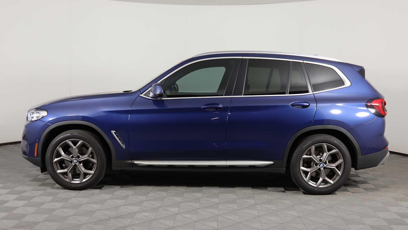 used 2023 BMW X3 car, priced at $38,698