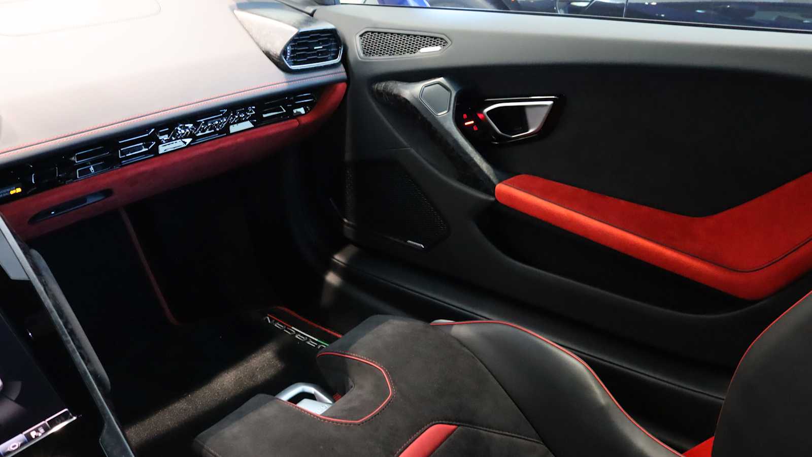used 2022 Lamborghini Huracan EVO car, priced at $278,798