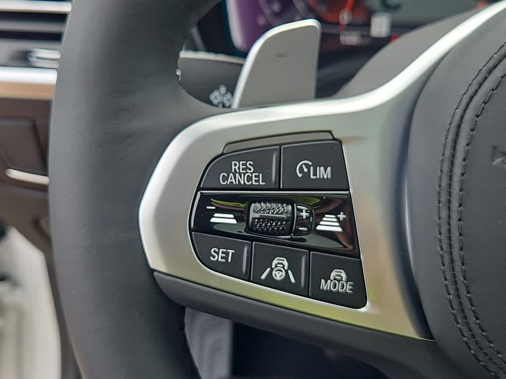 new 2025 BMW X4 car, priced at $64,675
