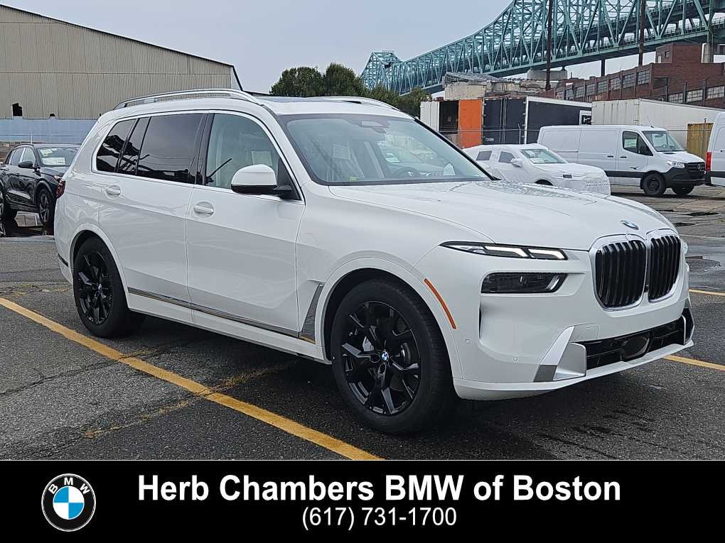 new 2026 BMW X7 car, priced at $92,265