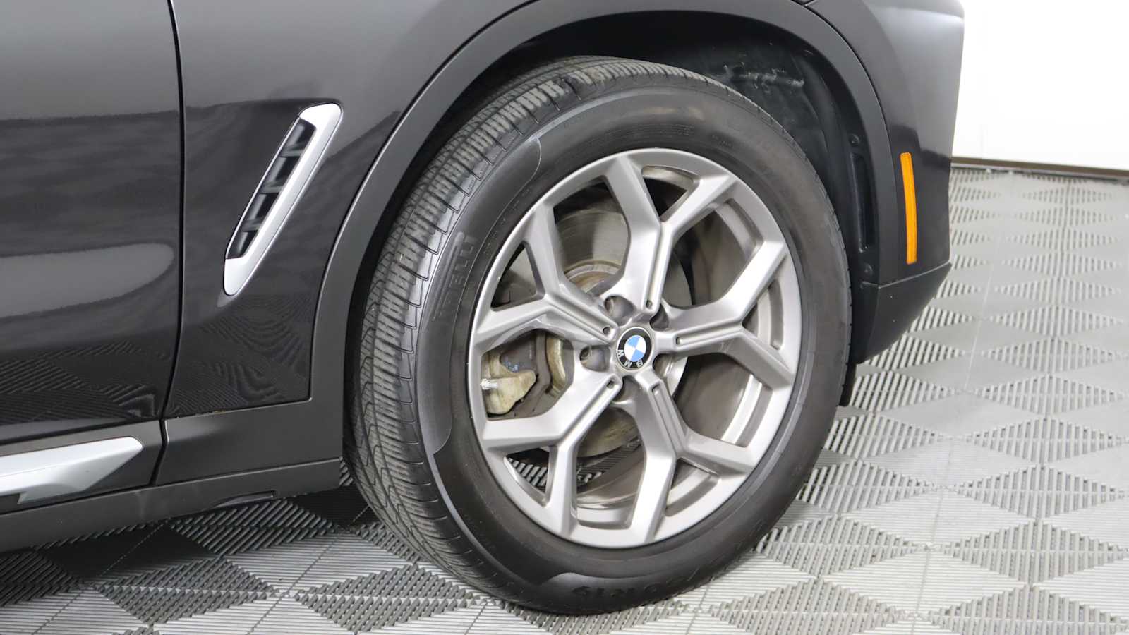 used 2022 BMW X3 car, priced at $35,898