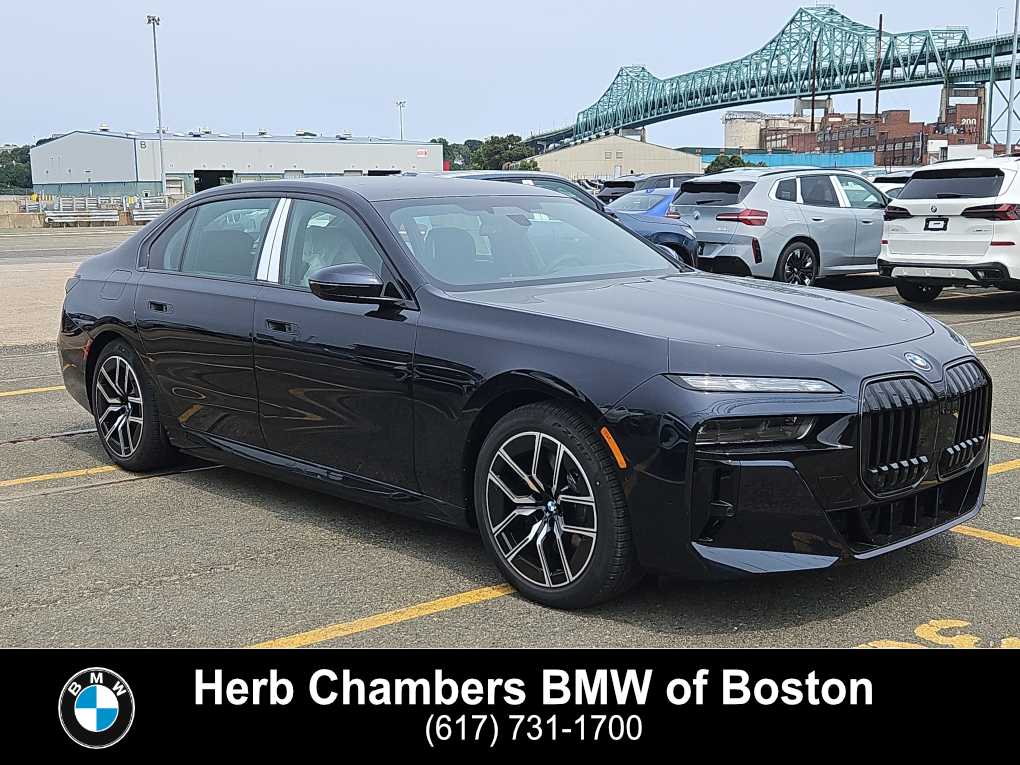 new 2025 BMW i7 car, priced at $141,075