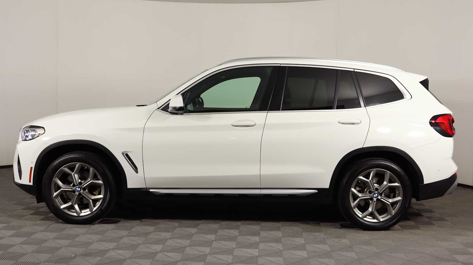 used 2023 BMW X3 car, priced at $38,898