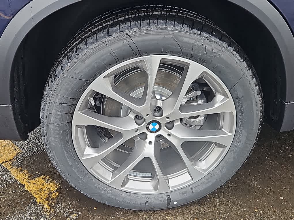 new 2026 BMW X5 car, priced at $79,800