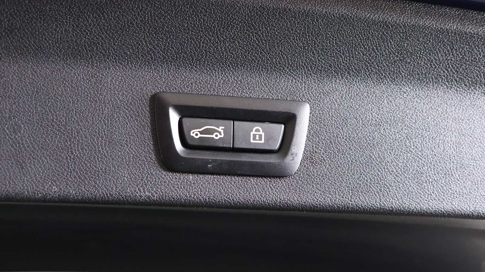 used 2021 BMW X3 car, priced at $27,698