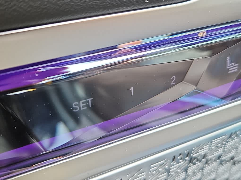 new 2025 BMW i7 car, priced at $141,075