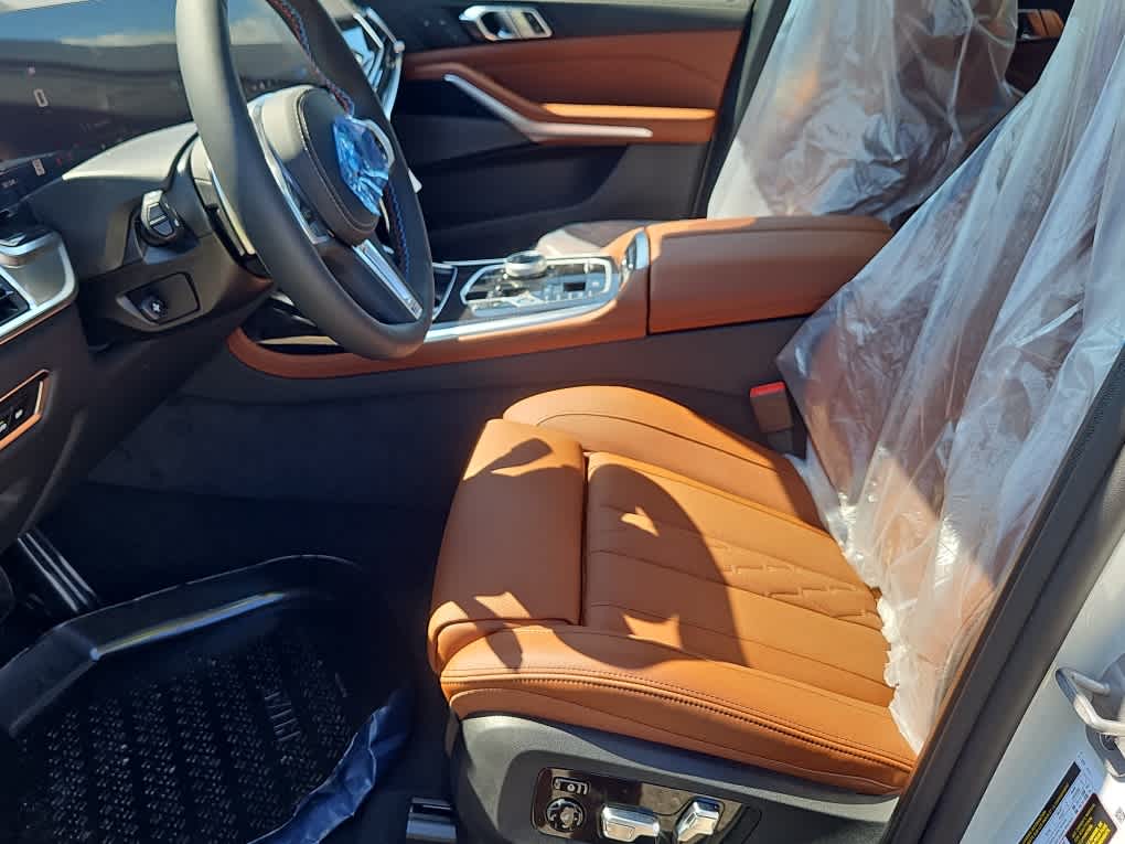 new 2026 BMW X7 car, priced at $121,915