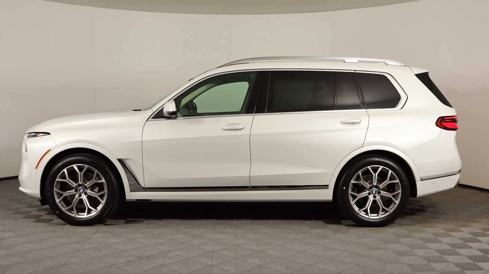 used 2023 BMW X7 car, priced at $63,898