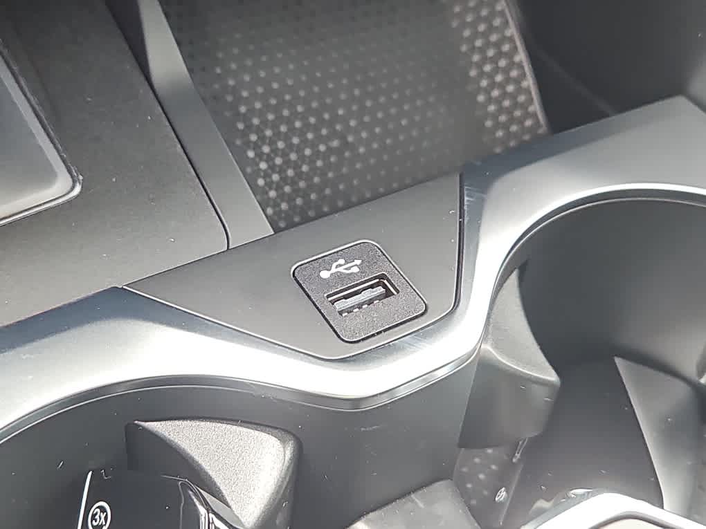 new 2026 BMW X7 car, priced at $92,265