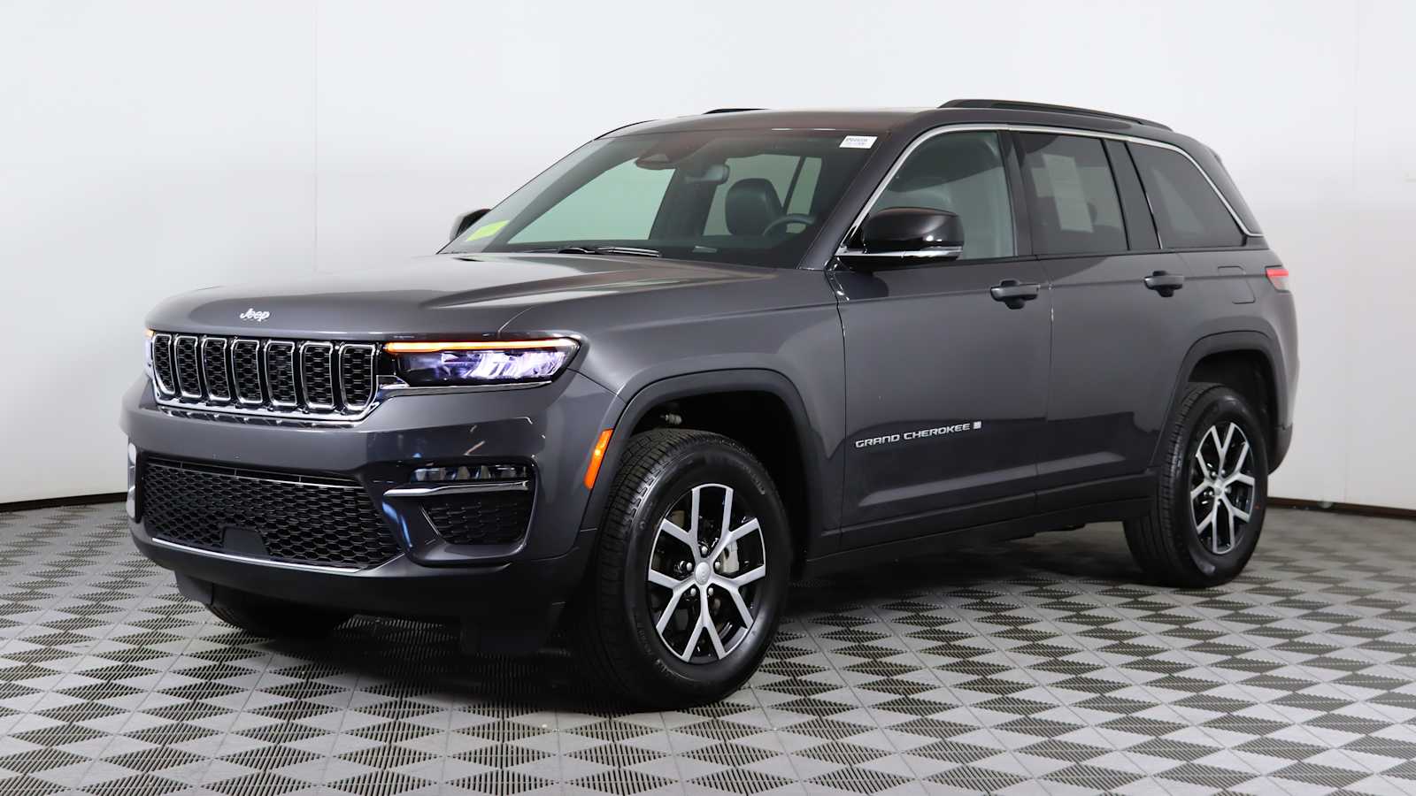 used 2024 Jeep Grand Cherokee car, priced at $36,963
